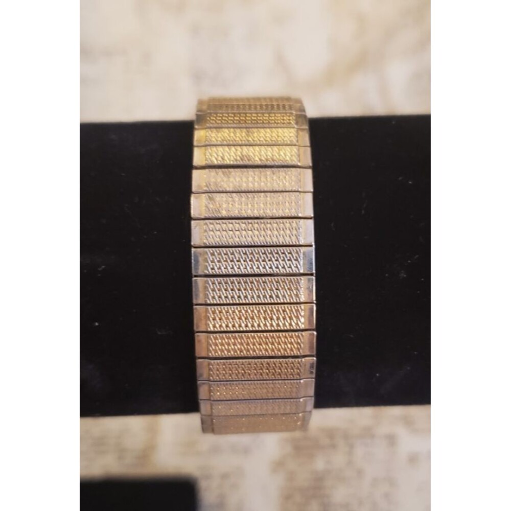 Neutral, Elegant  Preowned Beverly Hills Polo Club Gold Tone Watch Stretch Band - Picture 5 of 6